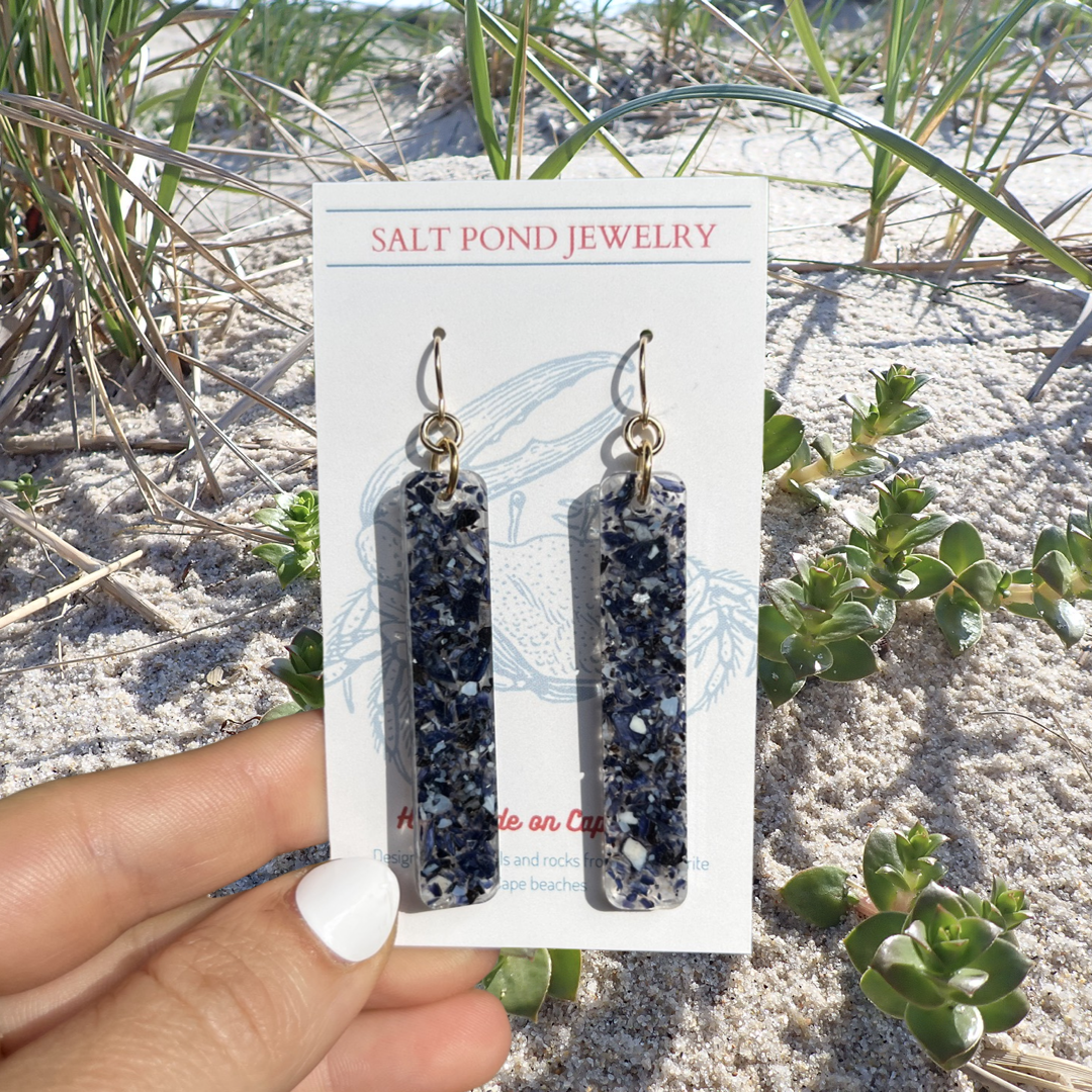 BANK STREET EARRINGS: Mussel Shell