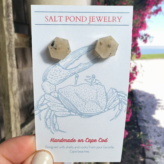 NORTH CHATHAM STUD- (White Mussel Shell)